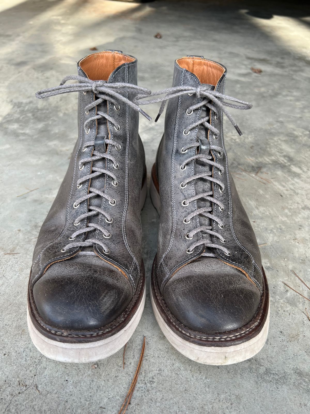 Photo by sampson1980 on March 3, 2024 of the Tricker's x Division Road Super Monkey Boot in C.F. Stead Storm Waxed Kudu.