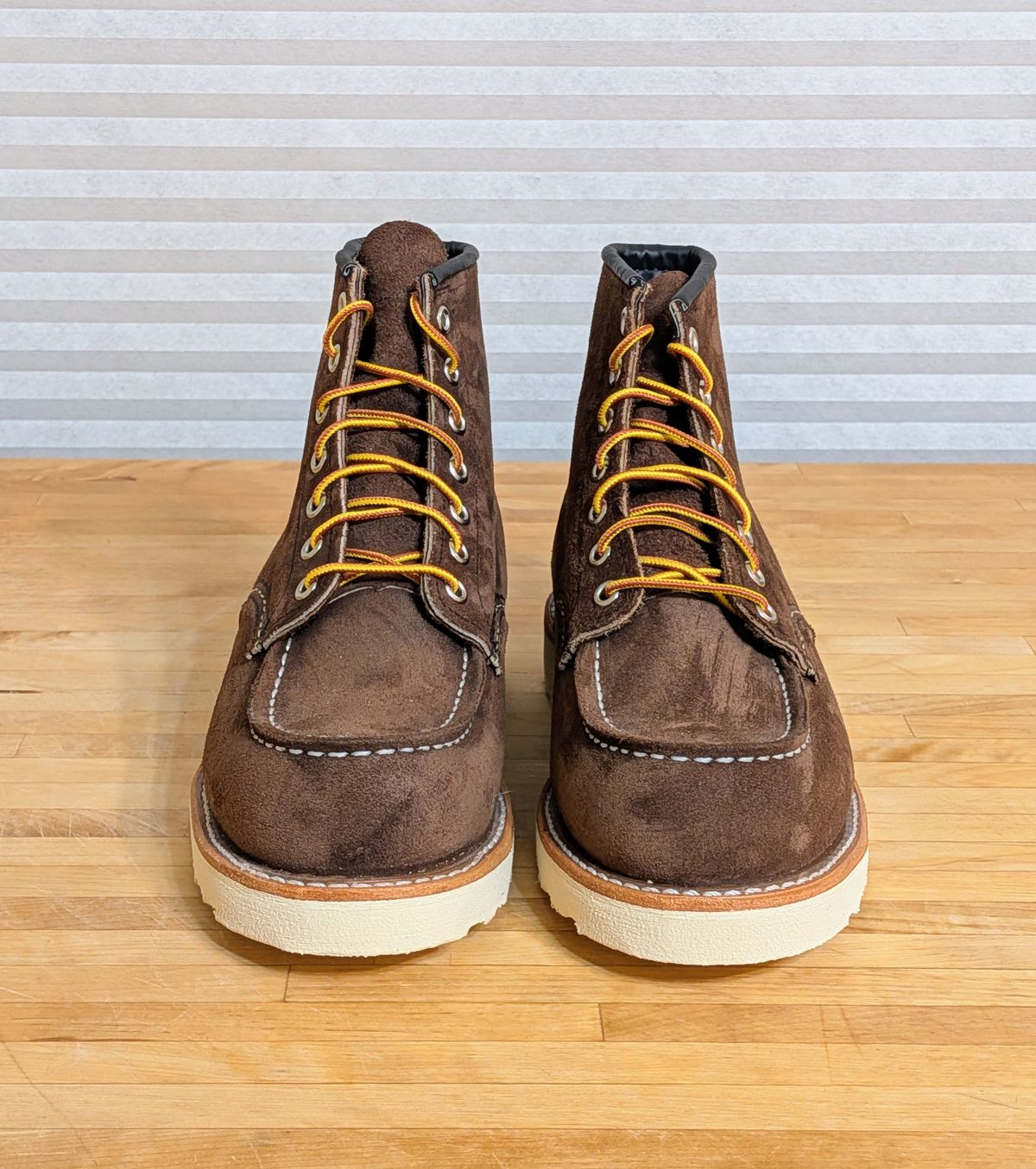 Photo by chilly on October 1, 2025 of the Red Wing 6-Inch Classic Moc in S.B. Foot Chocolate Muleskinner.