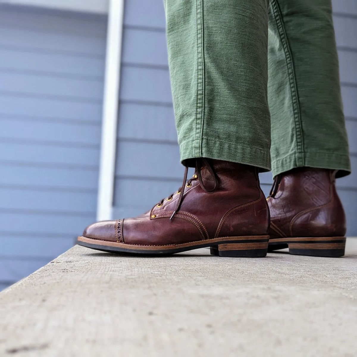 Photo by chilly_chonka on February 2, 2024 of the Iron Boots The Chosen One in Maryam Burgundy Factory Dyed Horsehide.