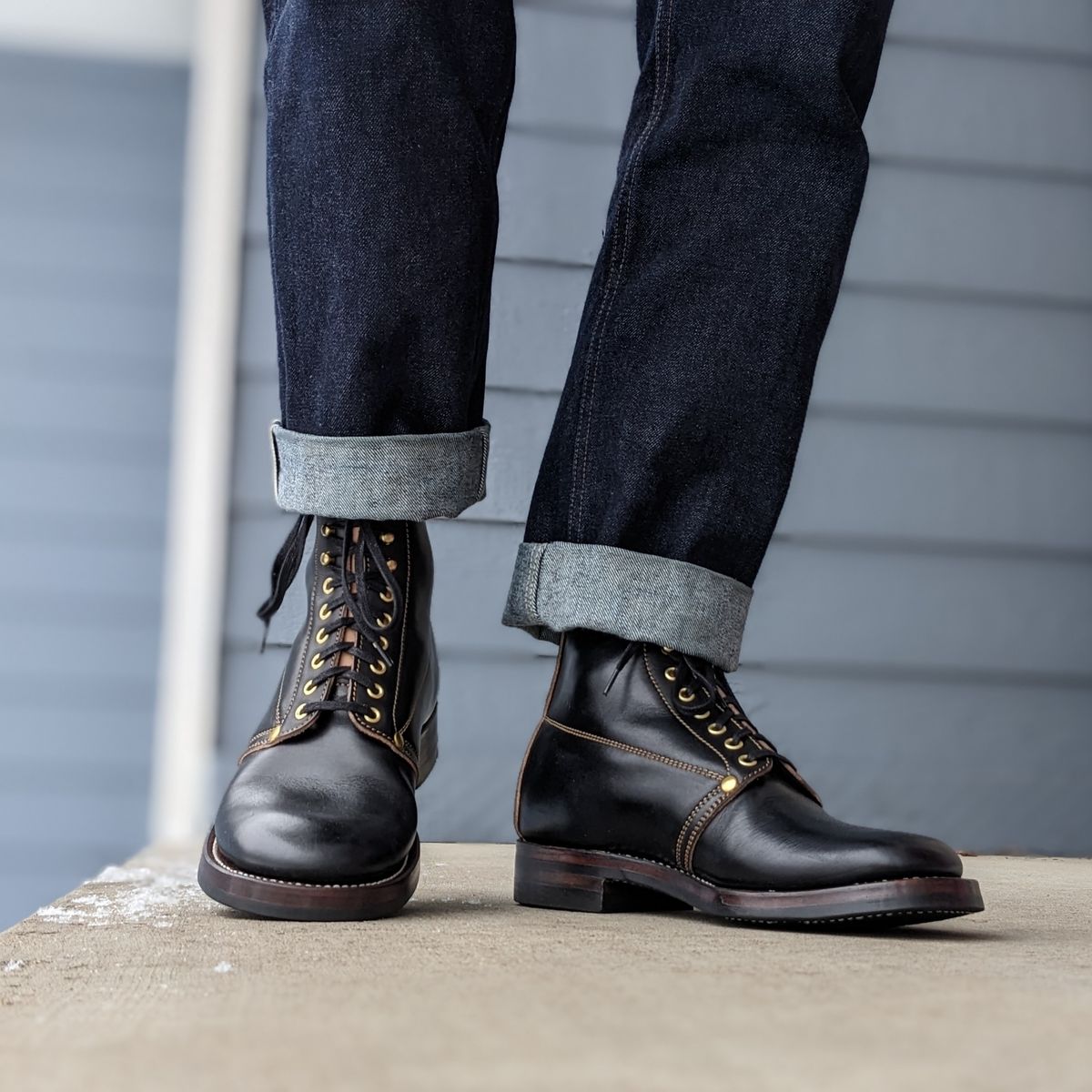 Photo by chilly on January 19, 2023 of the Unsung U 22-1 Slog Boot in Wickett & Craig Natural Veg Tan Overdyed Black.