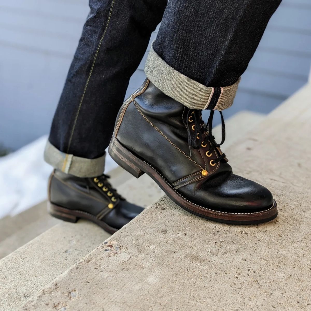 Photo by chilly on March 23, 2023 of the Unsung U 22-1 Slog Boot in Wickett & Craig Natural Veg Tan Overdyed Black.