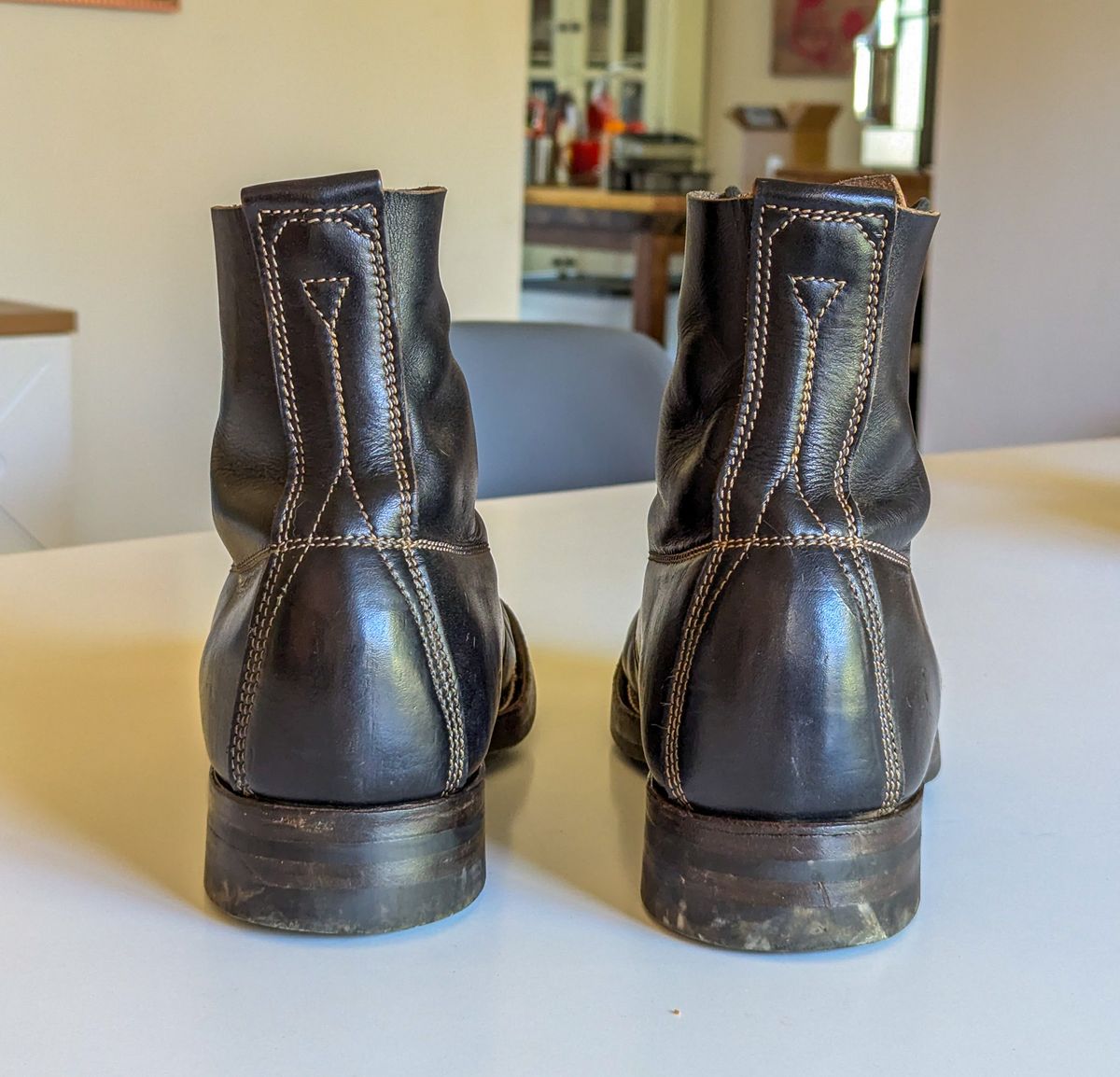 Photo by chilly_chonka on September 25, 2024 of the Unsung U 22-1 Slog Boot in Wickett & Craig Natural Veg Tan Overdyed Black.