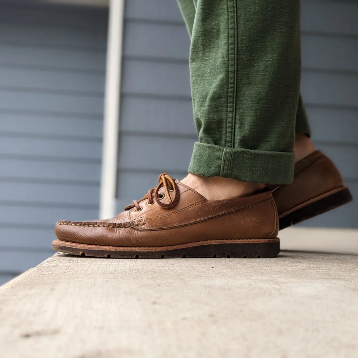 Photo by chilly on May 10, 2023 of the Rancourt & Co. Baxter Ranger Moc in Horween Natural Chromexcel.
