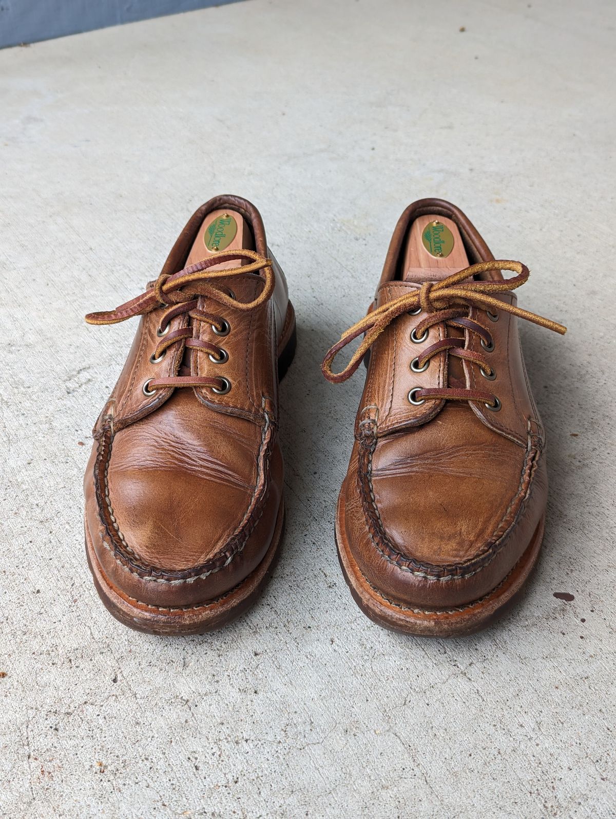 Photo by chilly_chonka on April 18, 2024 of the Rancourt & Co. Baxter Ranger Moc in Horween Natural Chromexcel.