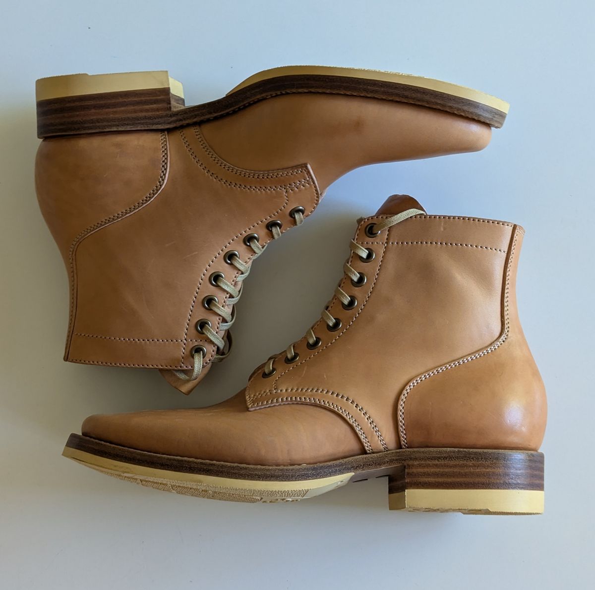 Photo by chilly on October 3, 2024 of the Flame Panda Service Boot in Maryam Natural Horsebutt.