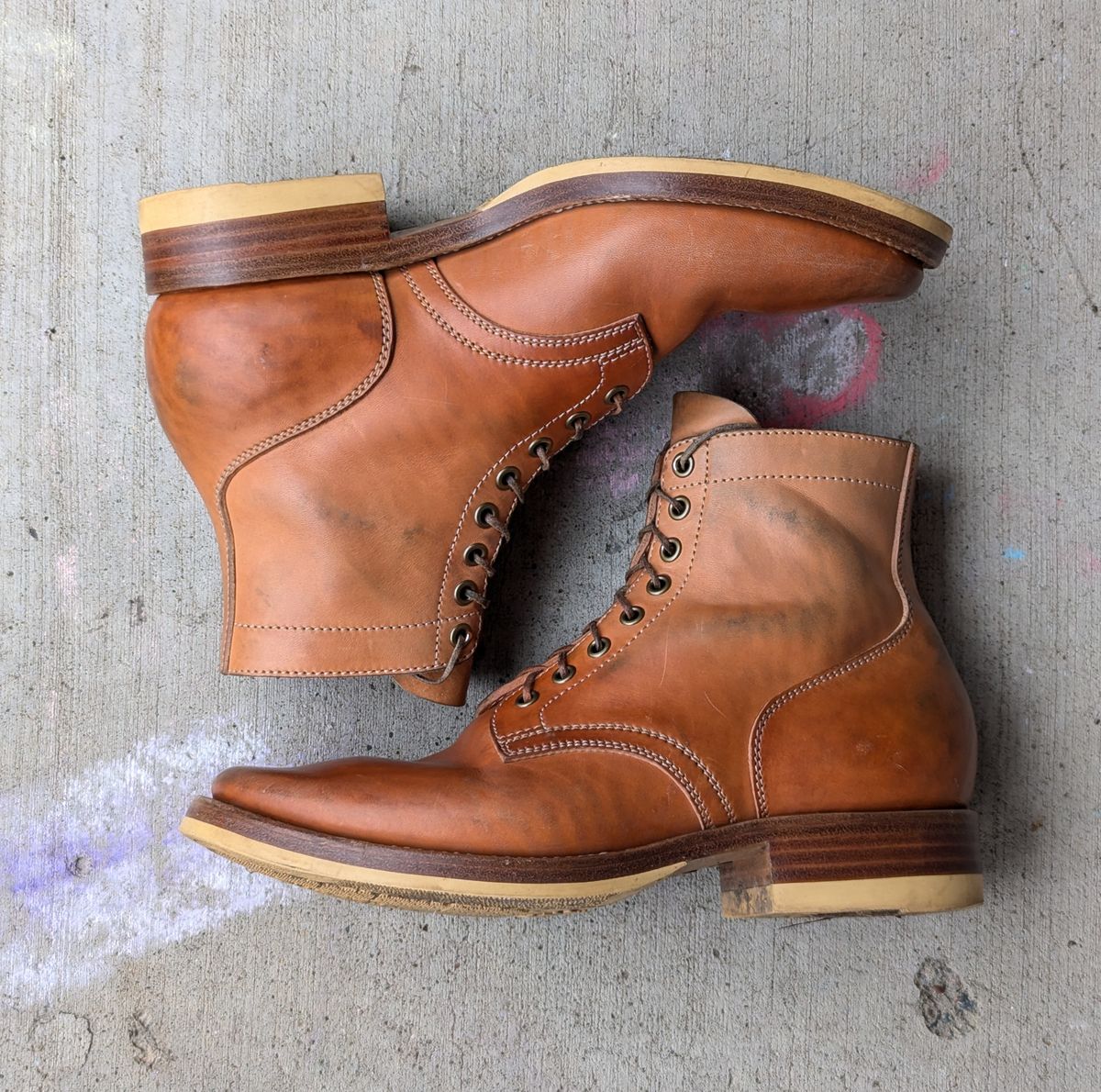 Photo by chilly on November 3, 2024 of the Flame Panda Service Boot in Maryam Natural Horsebutt.