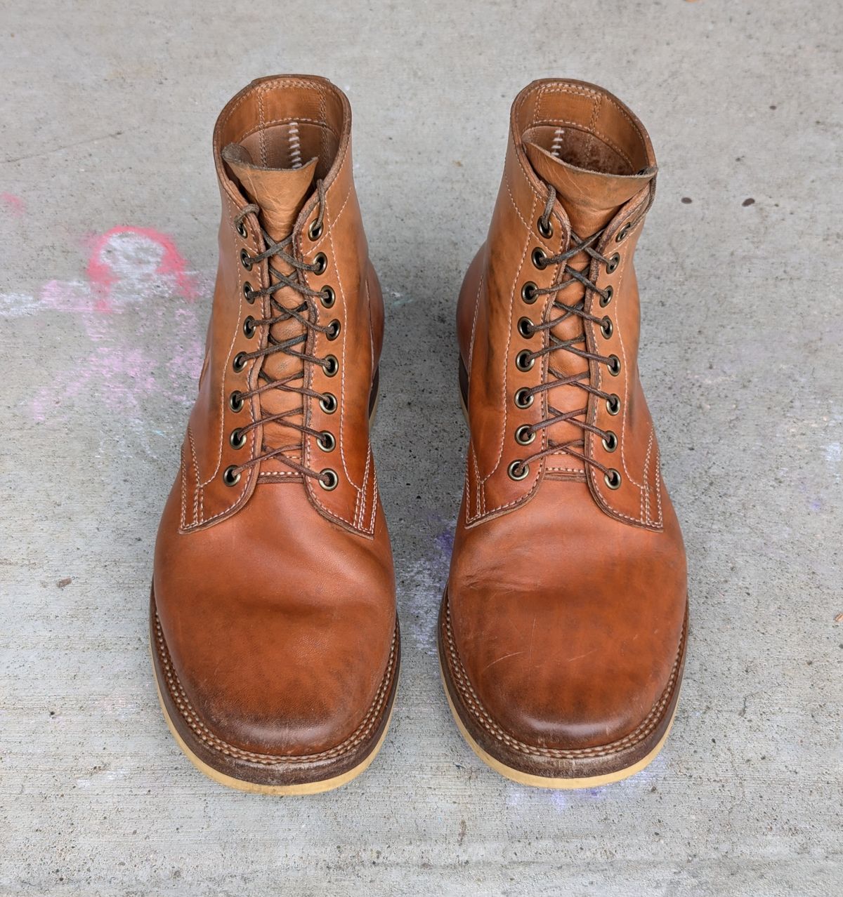 Photo by chilly on November 3, 2024 of the Flame Panda Service Boot in Maryam Natural Horsebutt.