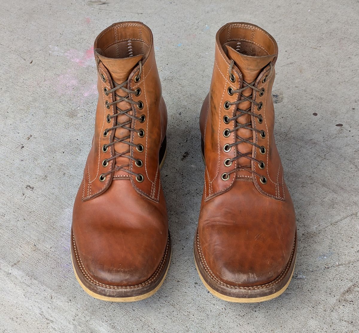 Photo by chilly on December 1, 2024 of the Flame Panda Service Boot in Maryam Natural Horsebutt.