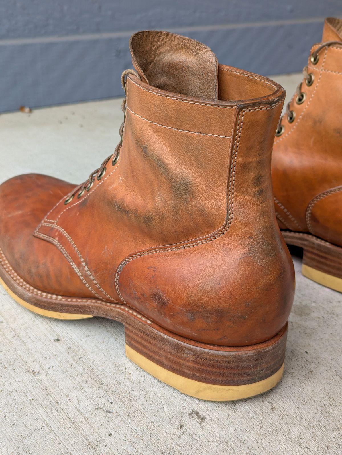 Photo by chilly on January 1, 2025 of the Flame Panda Service Boot in Maryam Natural Horsebutt.