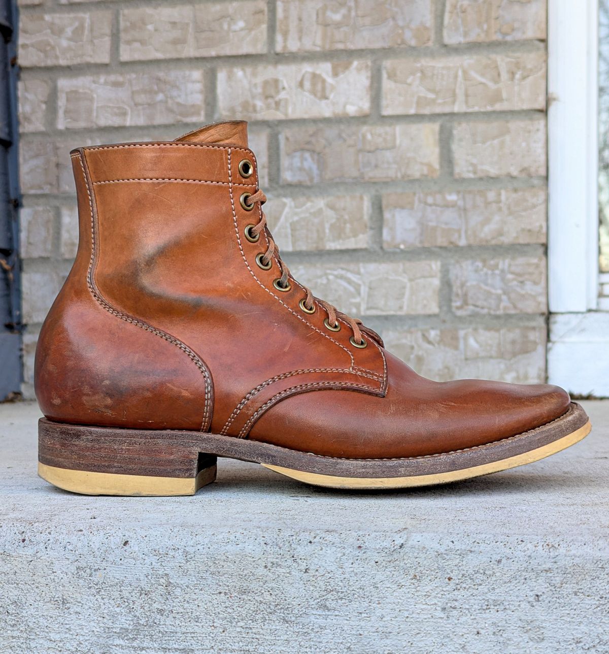 Photo by chilly on March 1, 2025 of the Flame Panda Service Boot in Maryam Natural Horsebutt.