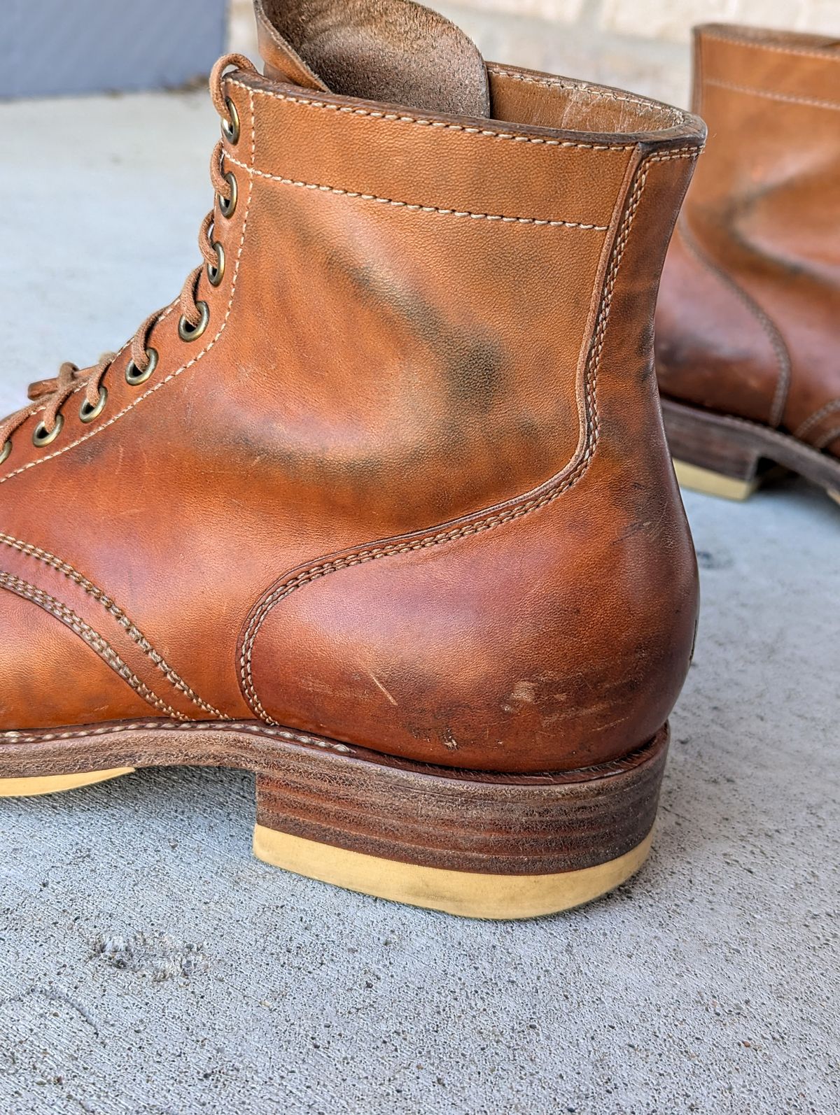 Photo by chilly on March 1, 2025 of the Flame Panda Service Boot in Maryam Natural Horsebutt.