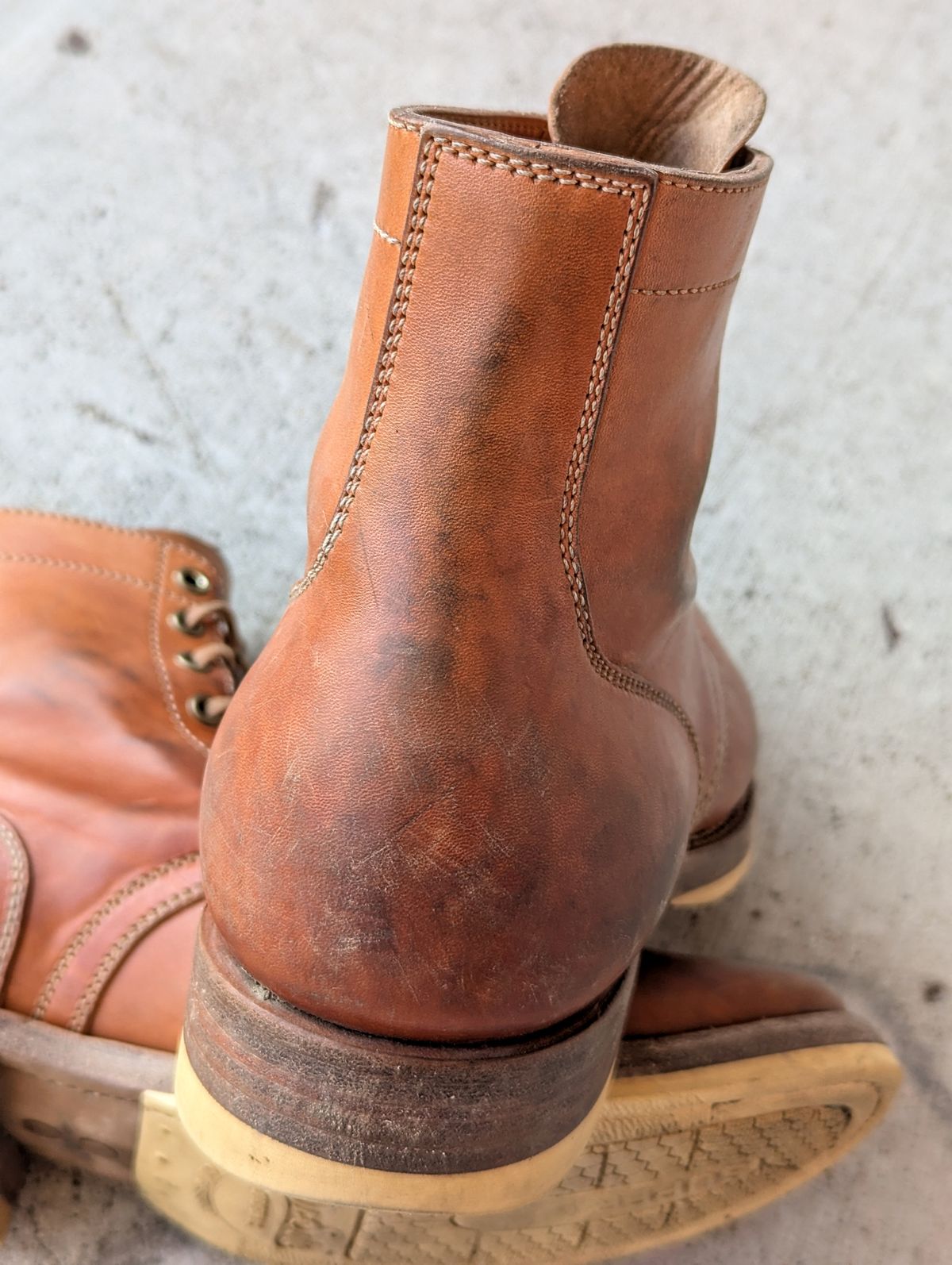 Photo by chilly on March 3, 2025 of the Flame Panda Service Boot in Maryam Natural Horsebutt.