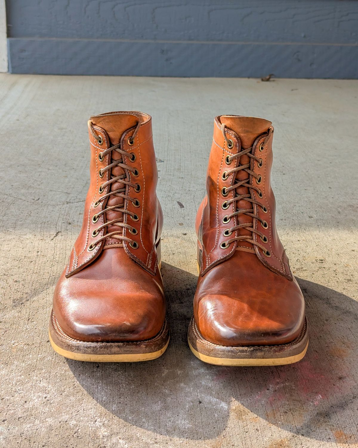 Photo by chilly on March 28, 2025 of the Flame Panda Service Boot in Maryam Natural Horsebutt.