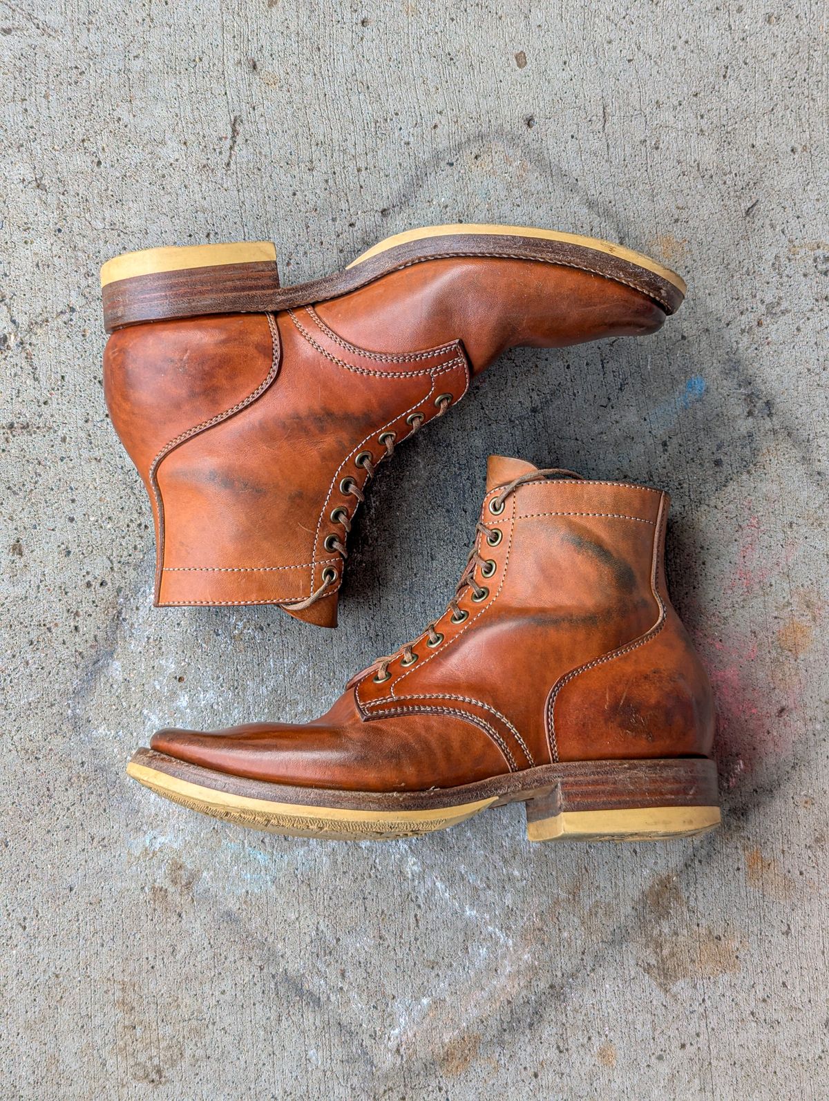 Photo by chilly on April 5, 2025 of the Flame Panda Service Boot in Maryam Natural Horsebutt.