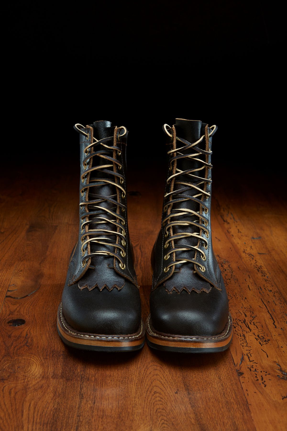 Photo by chilly on September 21, 2025 of the White's Farmer/Rancher in Horween Brown Waxed Flesh.