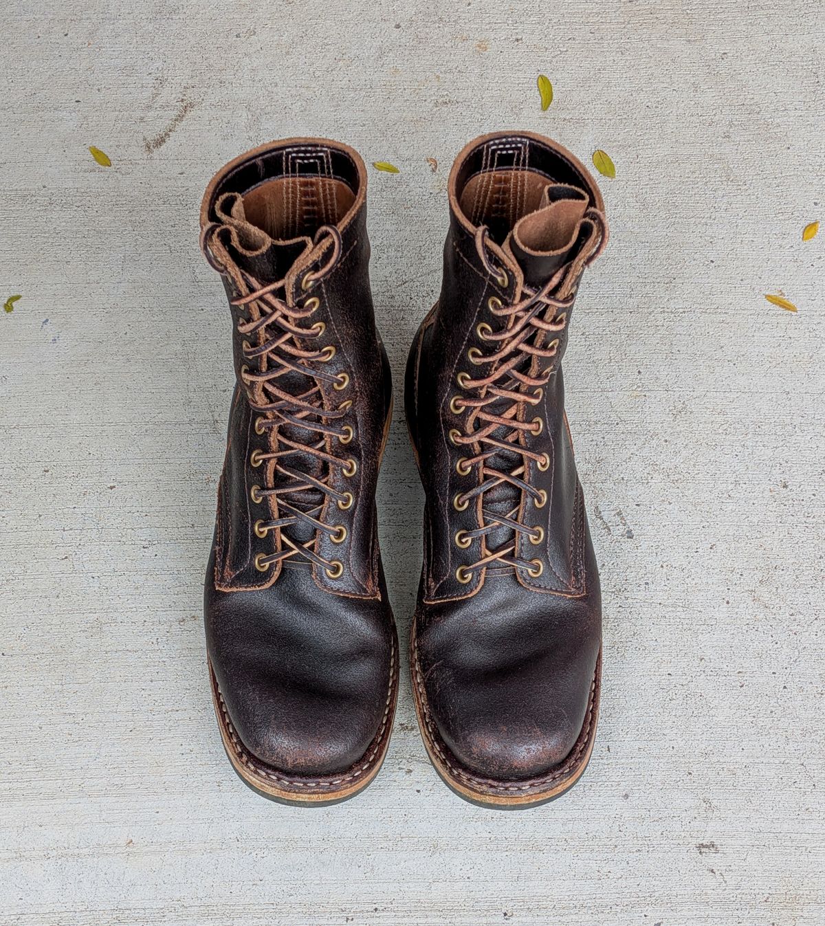 Photo by chilly on November 2, 2025 of the White's Farmer/Rancher in Horween Brown Waxed Flesh.