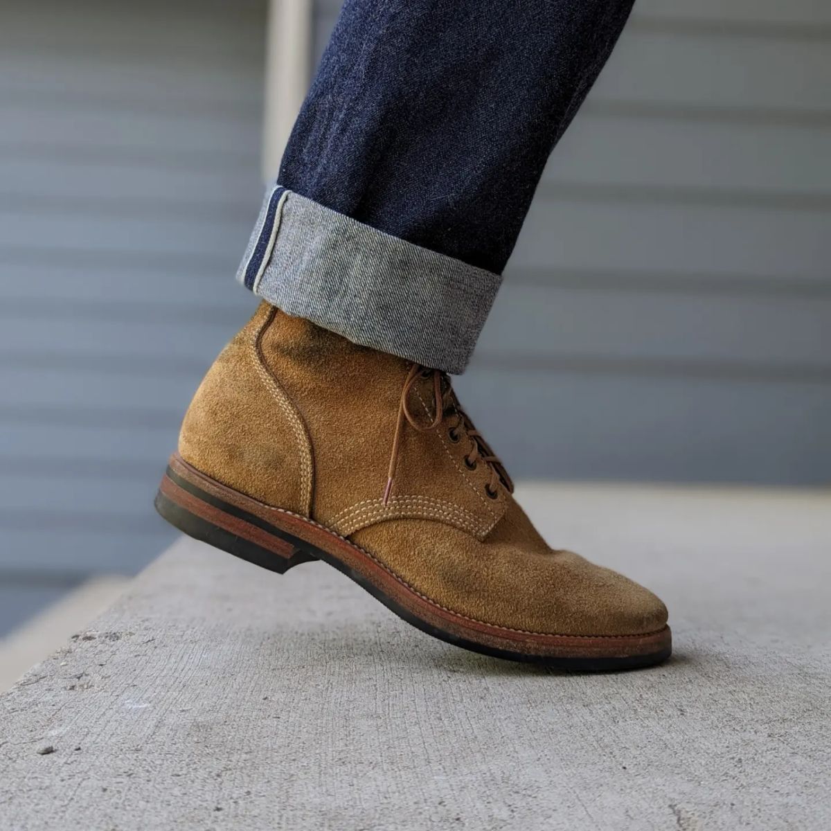 Photo by chilly_chonka on July 15, 2023 of the Quan Shoemaker Boondocker in Horween Natural Chromexcel Roughout.