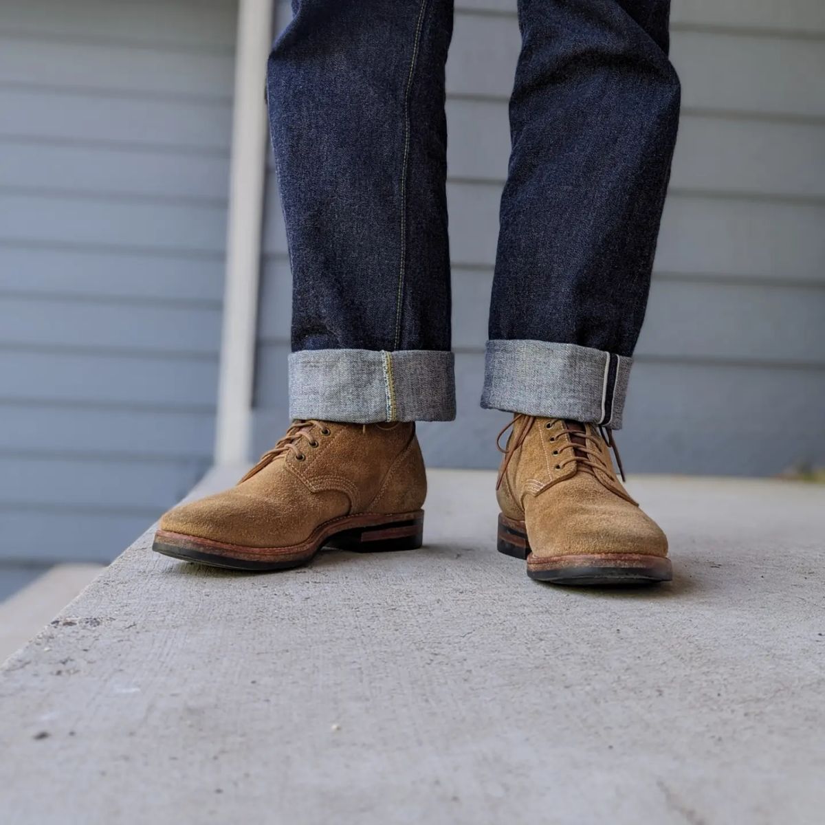 Photo by chilly_chonka on July 21, 2023 of the Quan Shoemaker Boondocker in Horween Natural Chromexcel Roughout.