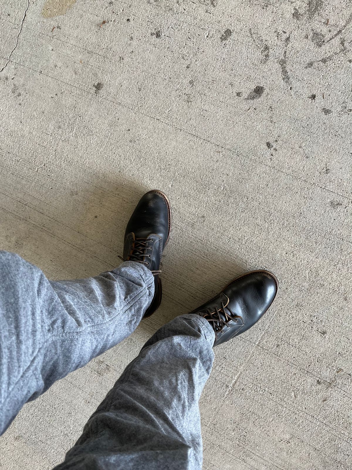 Photo by trashboat on February 5, 2023 of the Red Wing Beckman Flatbox in S.B. Foot Black Klondike.