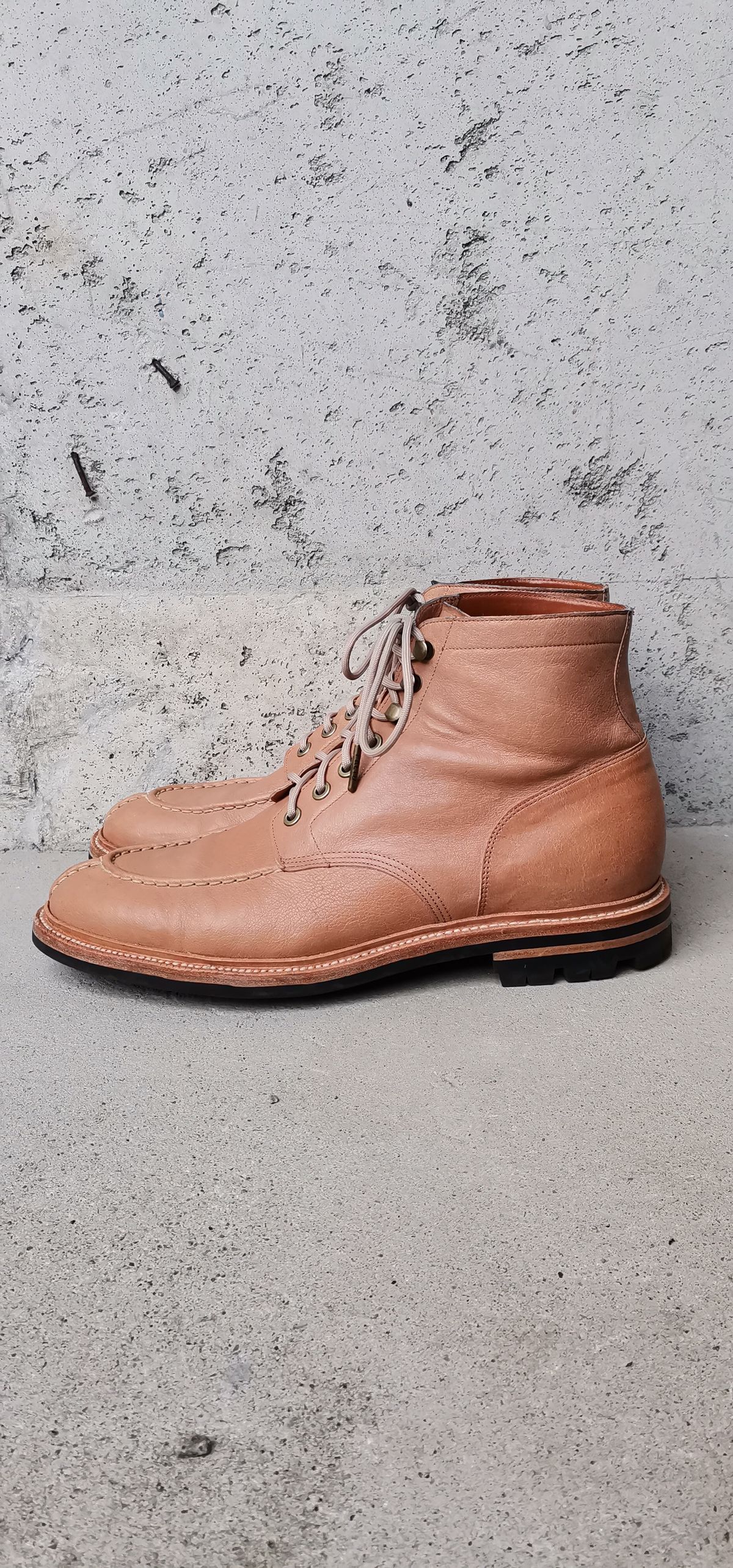 Photo by fjaagewaage on November 1, 2022 of the Grant Stone Ottawa Boot in Incas Natural Kangaroo.