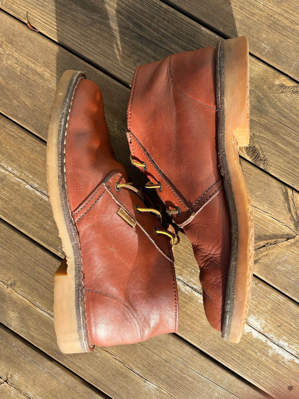 Photo by fjaagewaage on August 10, 2023 of the Jim Green Vellie in Tan Full Grain.