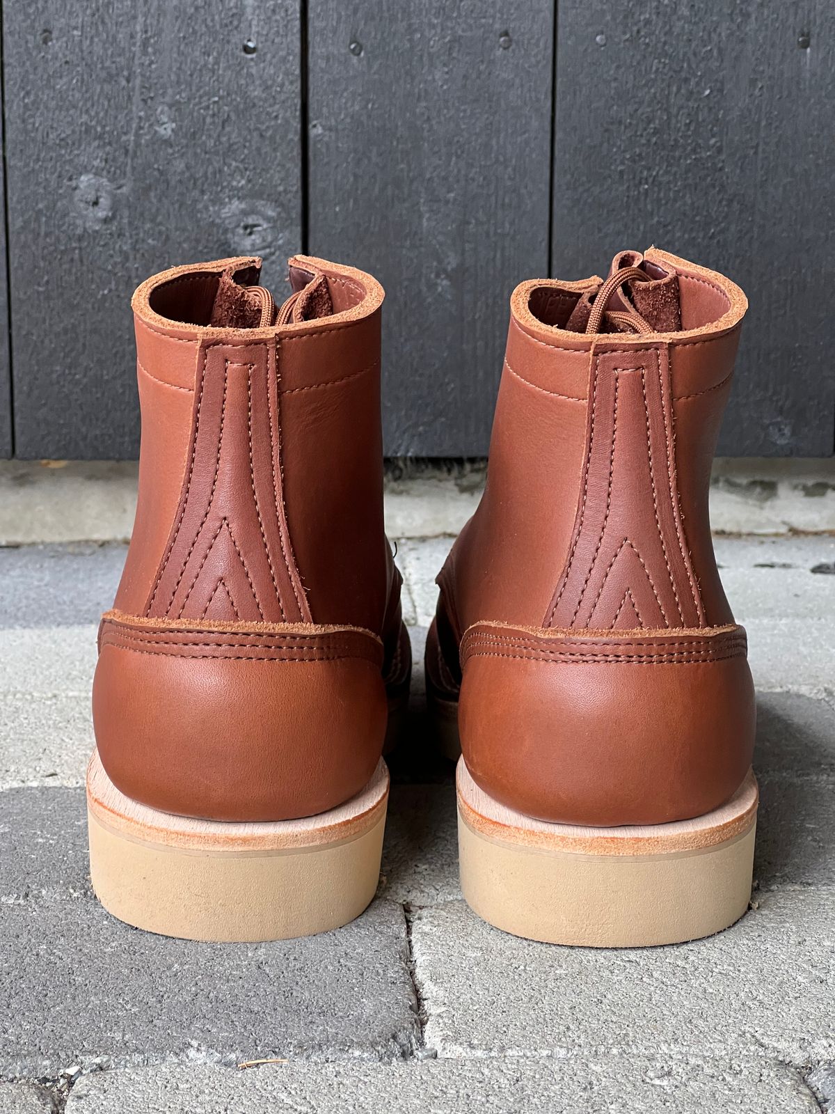 Photo by fjaagewaage on October 1, 2023 of the Nicks Traveler in Seidel 1964 Brown.