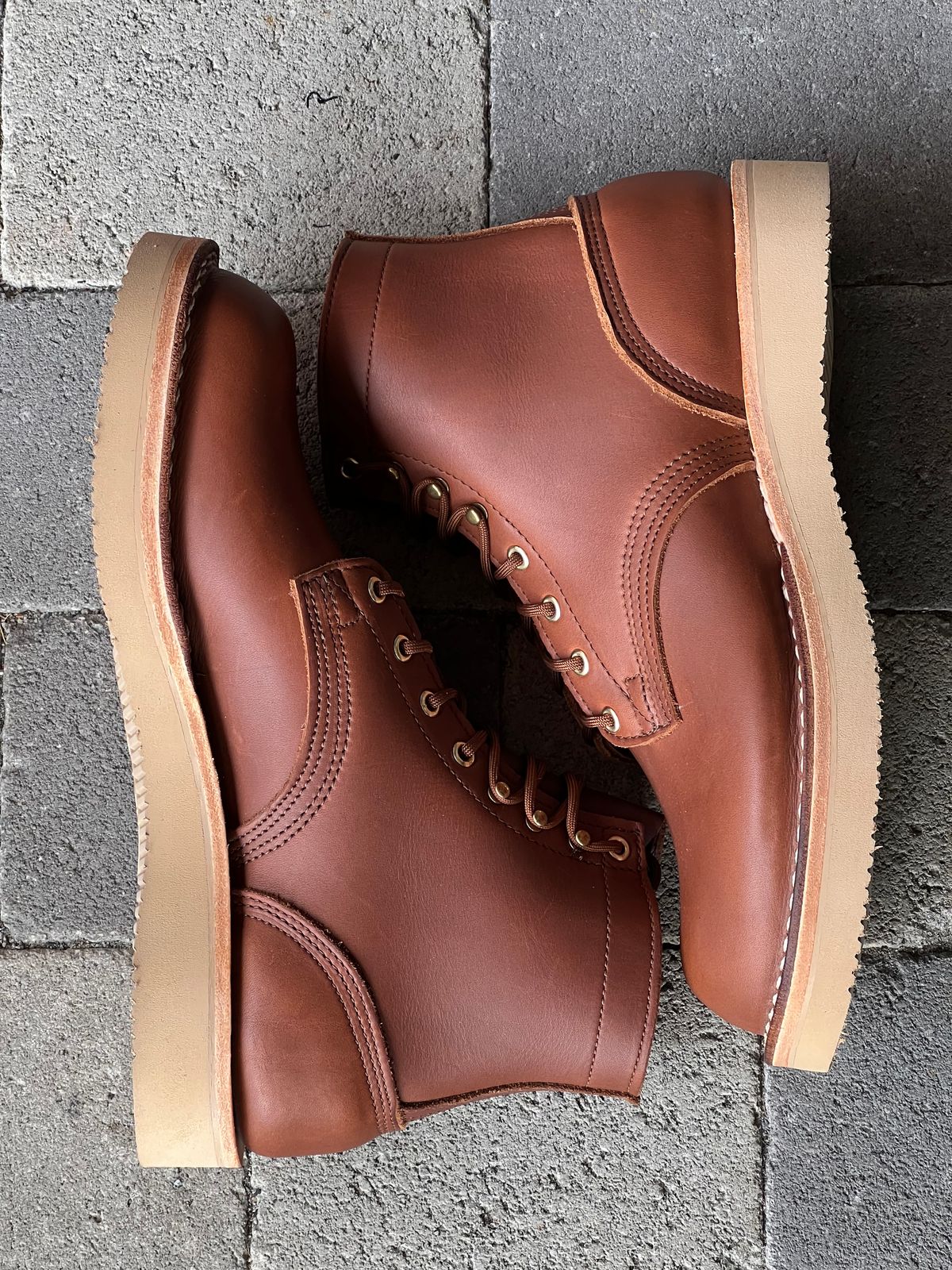 Photo by fjaagewaage on October 1, 2023 of the Nicks Traveler in Seidel 1964 Brown.