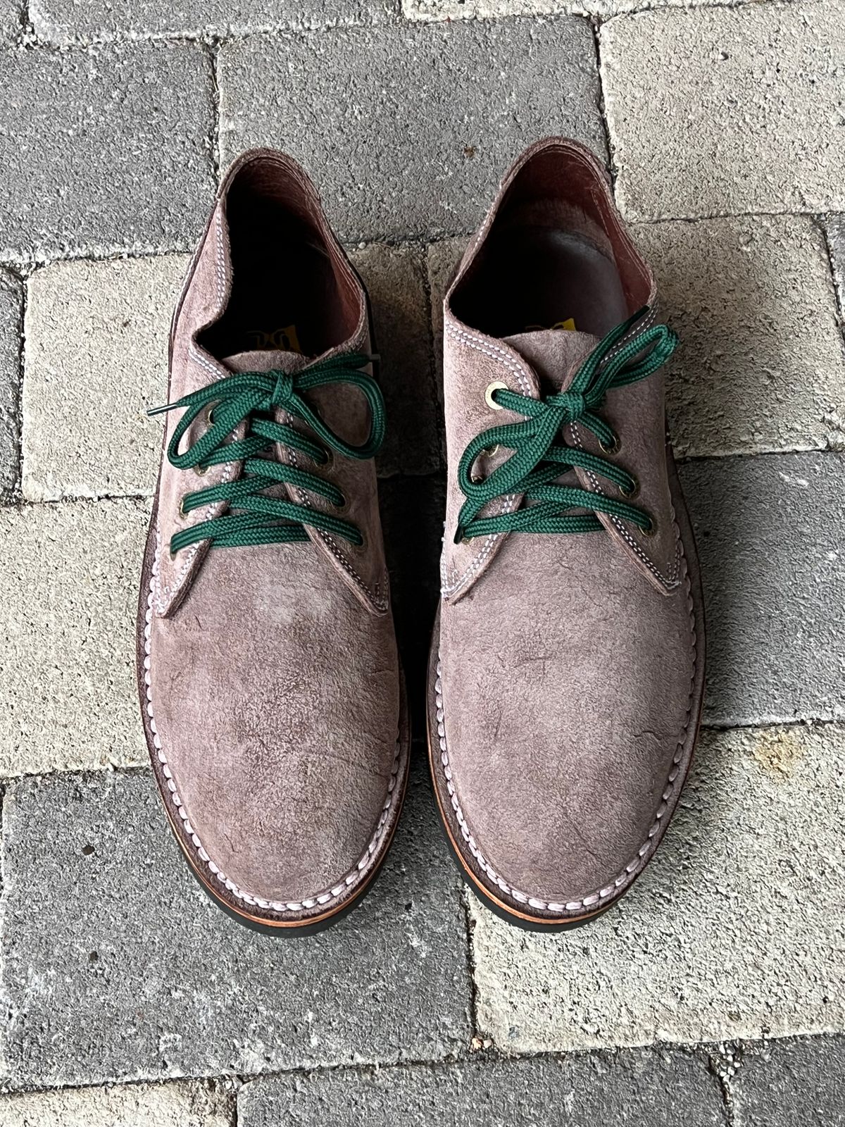 Photo by fjaagewaage on March 28, 2025 of the Jim Green Shoellie in African Buffalo Skin.