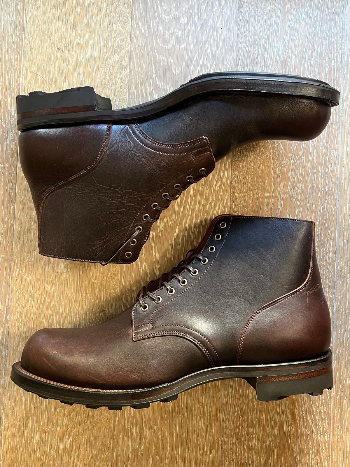 Photo by Drover_Shy on December 5, 2023 of the Viberg Service Boot in C.F. Stead Whiskey Phoenix.