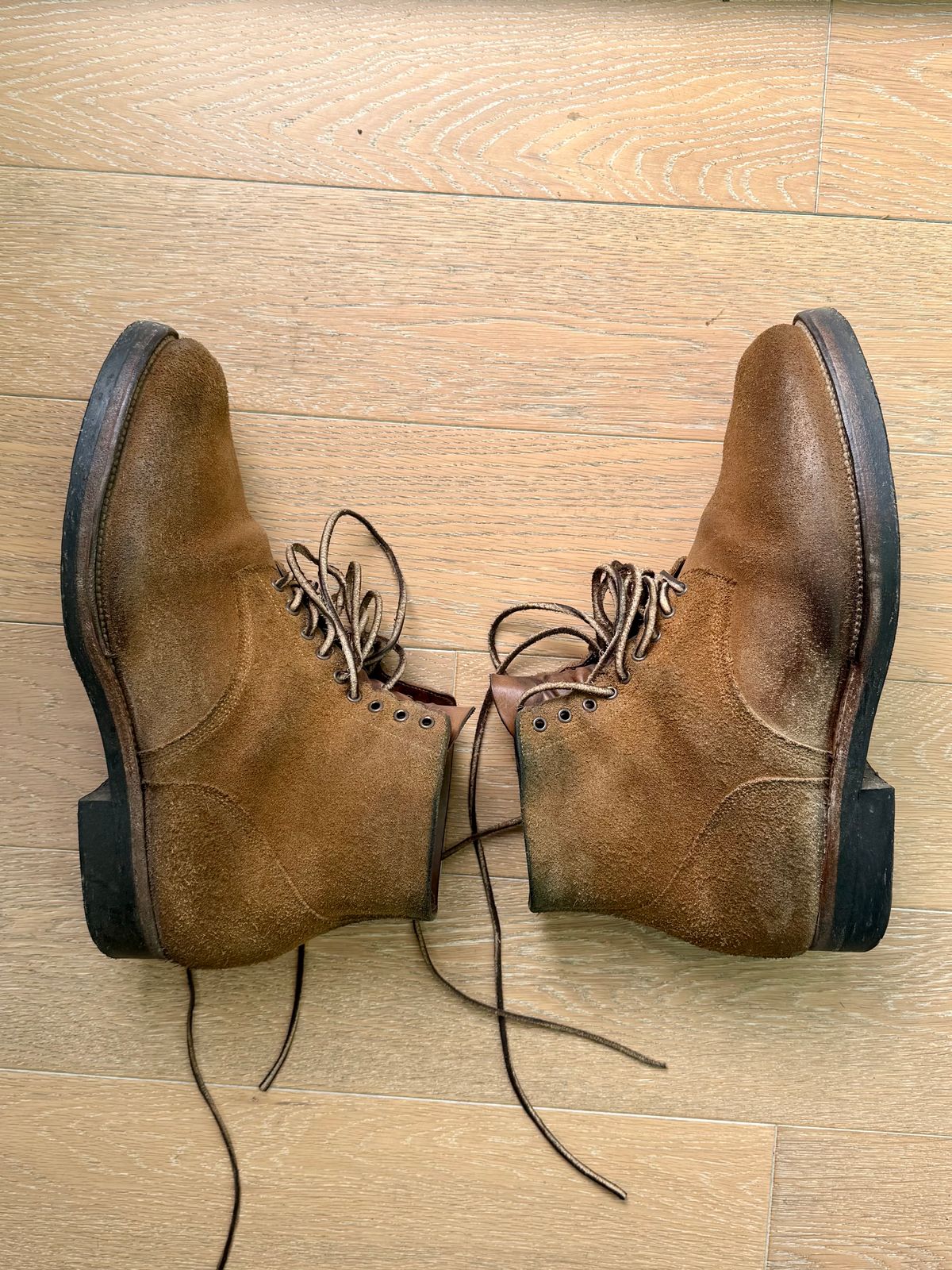 Photo by Drover_Shy on March 16, 2025 of the Viberg N1 Boot in Horween Marine Field Roughout.