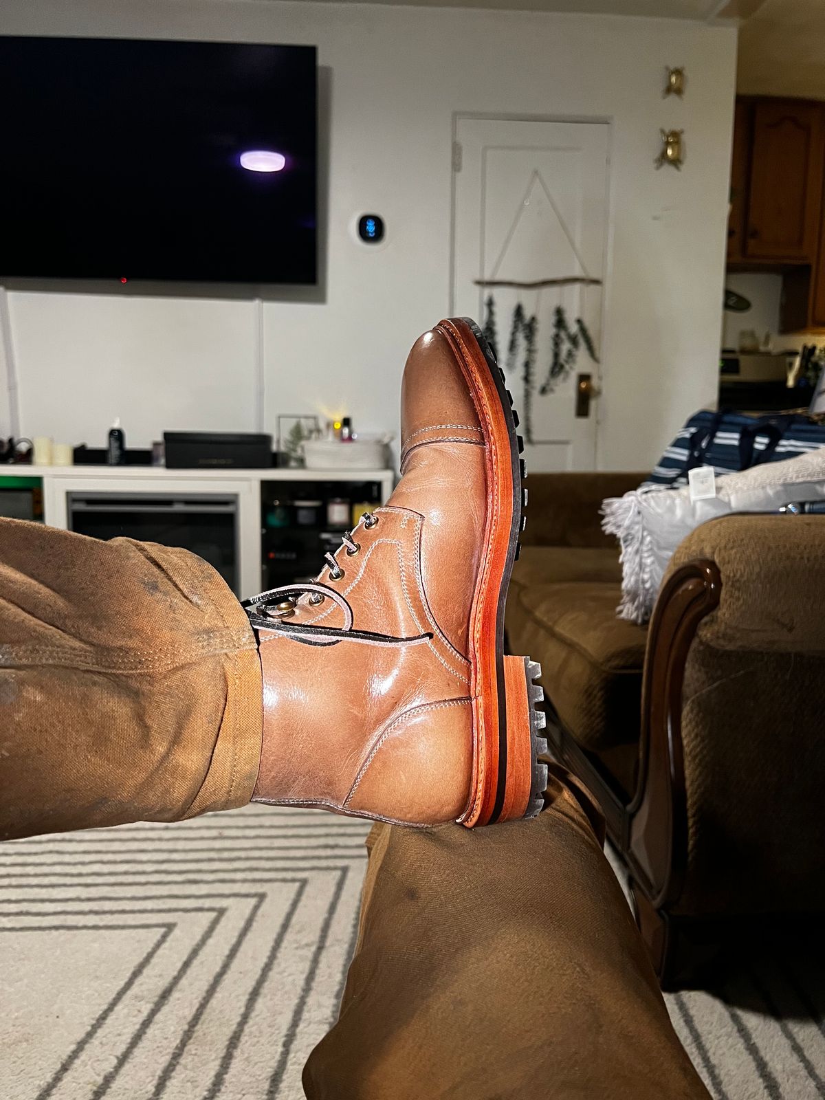 Photo by pillar13 on March 8, 2023 of the Blkbrd Shoemaker Dixon Cap Toe Derby Boot in Horween Natural Chromexcel.