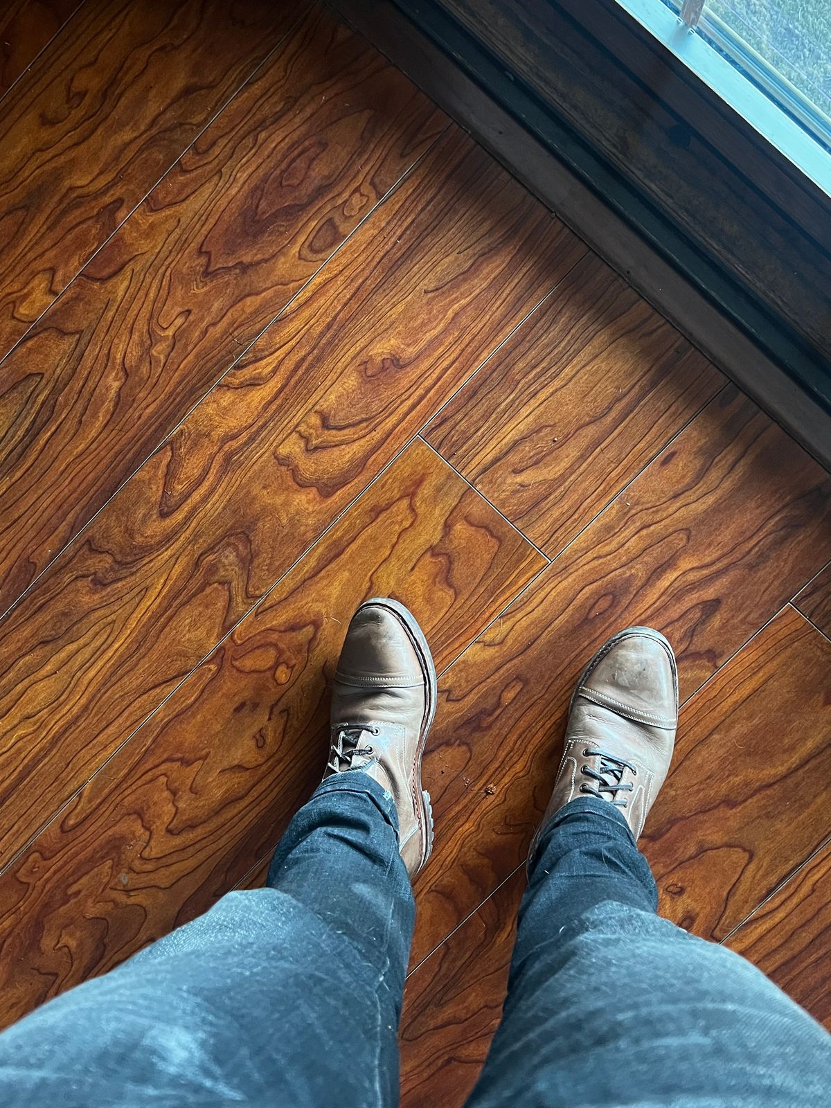 Photo by pillar13 on April 10, 2023 of the Blkbrd Shoemaker Dixon Cap Toe Derby Boot in Horween Natural Chromexcel.