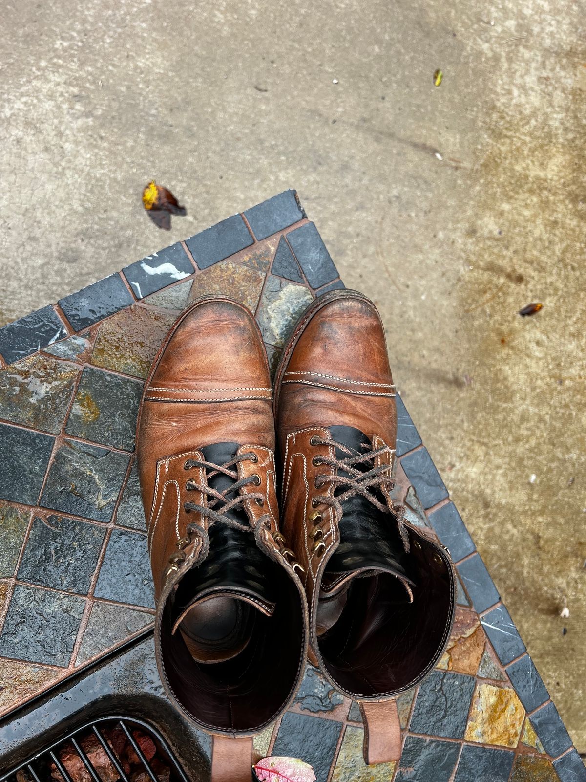 Photo by pillar13 on September 24, 2023 of the Blkbrd Shoemaker Dixon Cap Toe Derby Boot in Horween Natural Chromexcel.