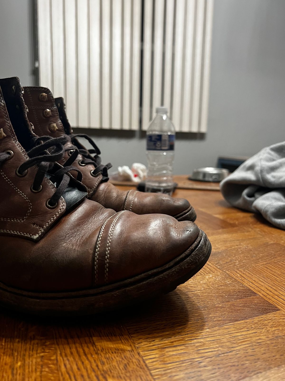 Photo by pillar13 on October 10, 2023 of the Blkbrd Shoemaker Dixon Cap Toe Derby Boot in Horween Natural Chromexcel.