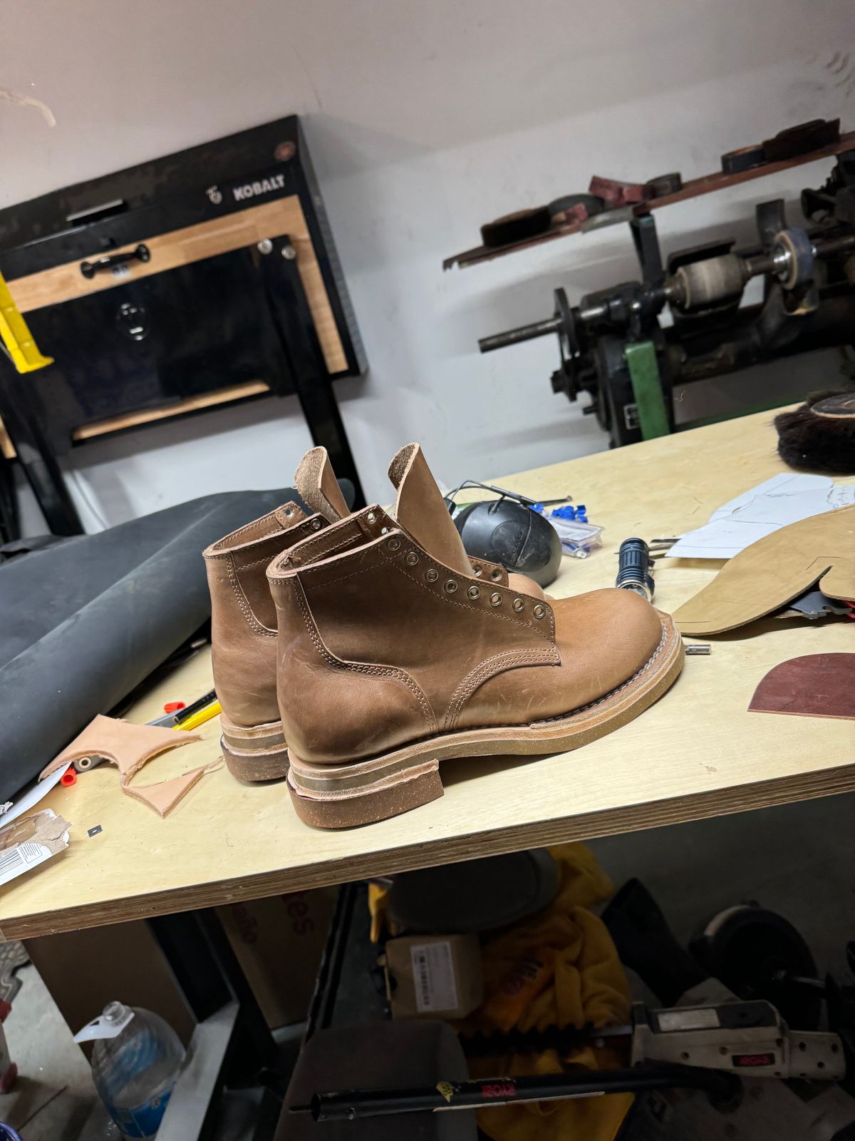 Photo by pillar13 on September 7, 2024 of the Self-Made Service Boot in Horween Natural Chromexcel.