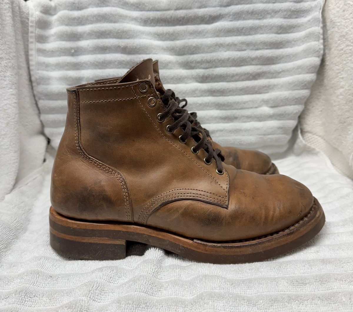Photo by pillar13 on December 1, 2024 of the Self-Made Service Boot in Horween Natural Chromexcel.
