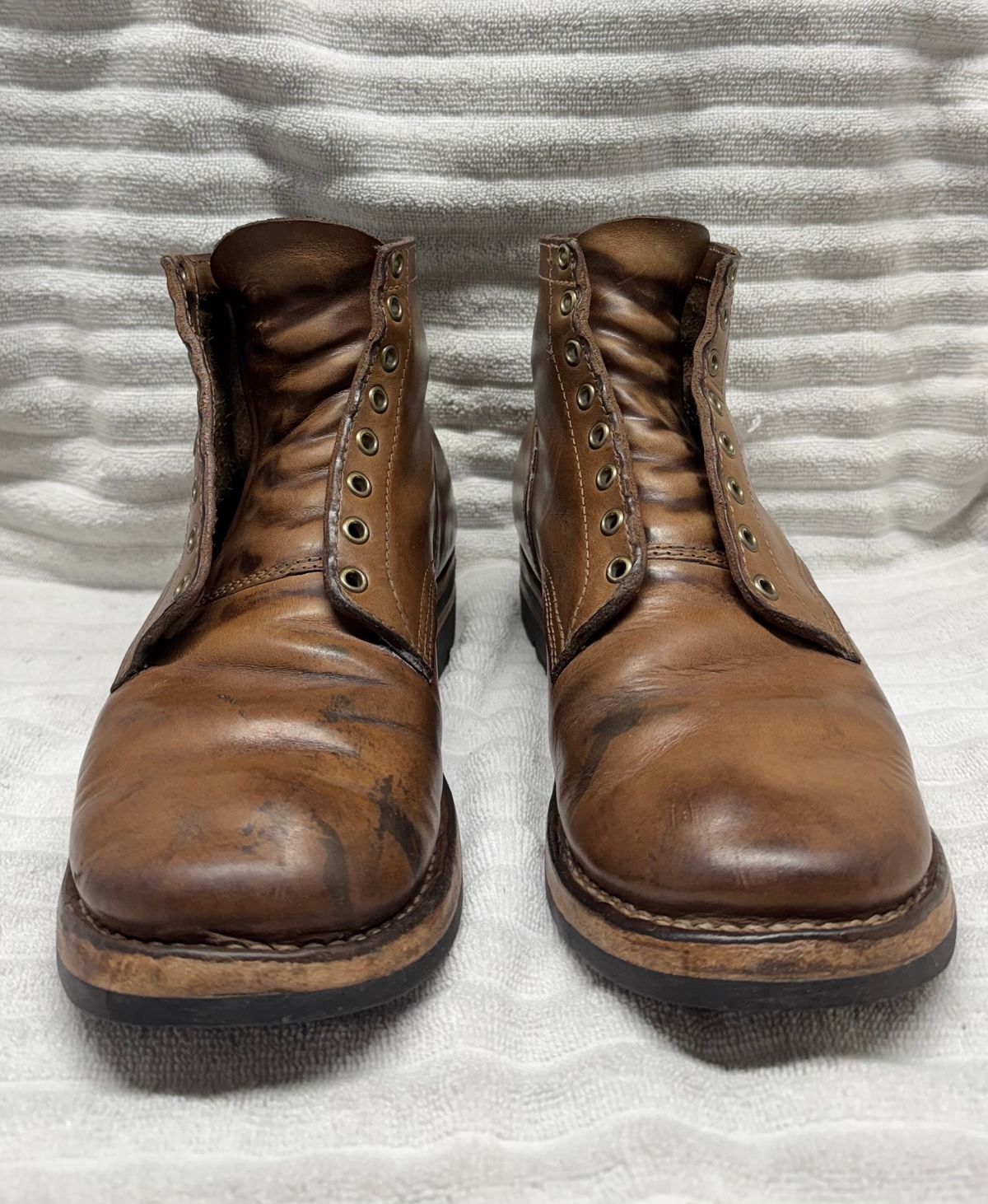 Photo by pillar13 on March 2, 2025 of the Self-Made Service Boot in Horween Natural Chromexcel.