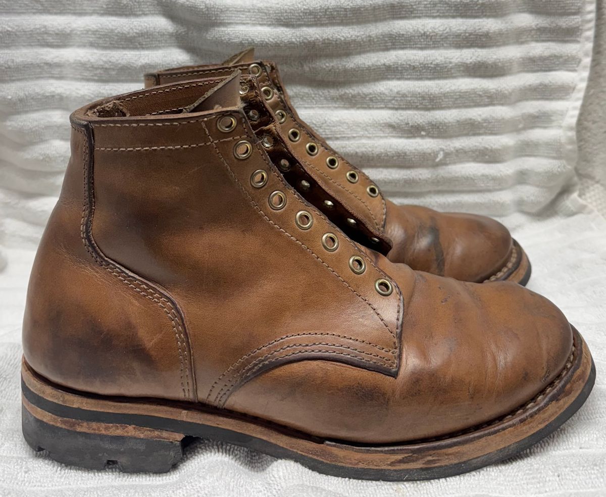 Photo by pillar13 on March 2, 2025 of the Self-Made Service Boot in Horween Natural Chromexcel.