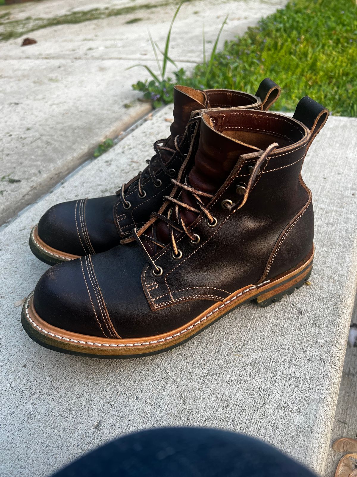 Photo by pillar13 on May 15, 2023 of the Truman Service Boot in Horween Java Waxed Flesh.