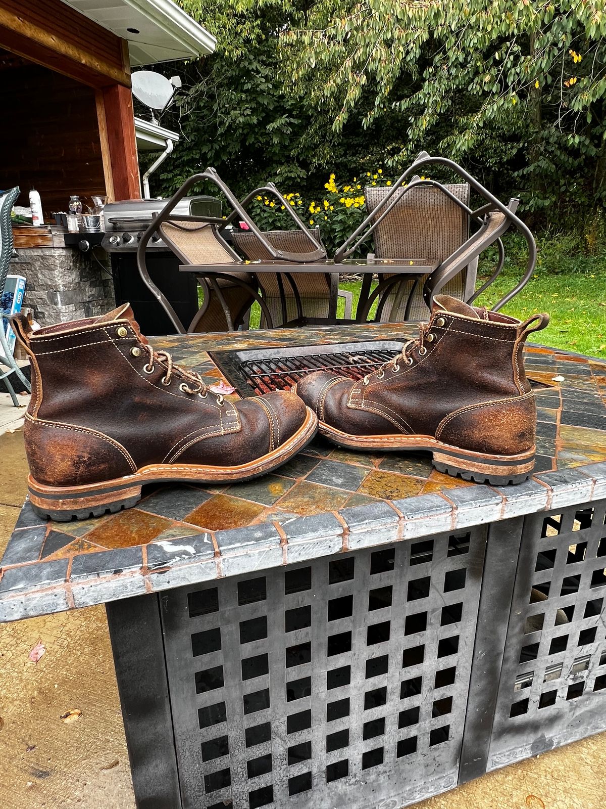 Photo by pillar13 on September 24, 2023 of the Truman Service Boot in Horween Java Waxed Flesh.