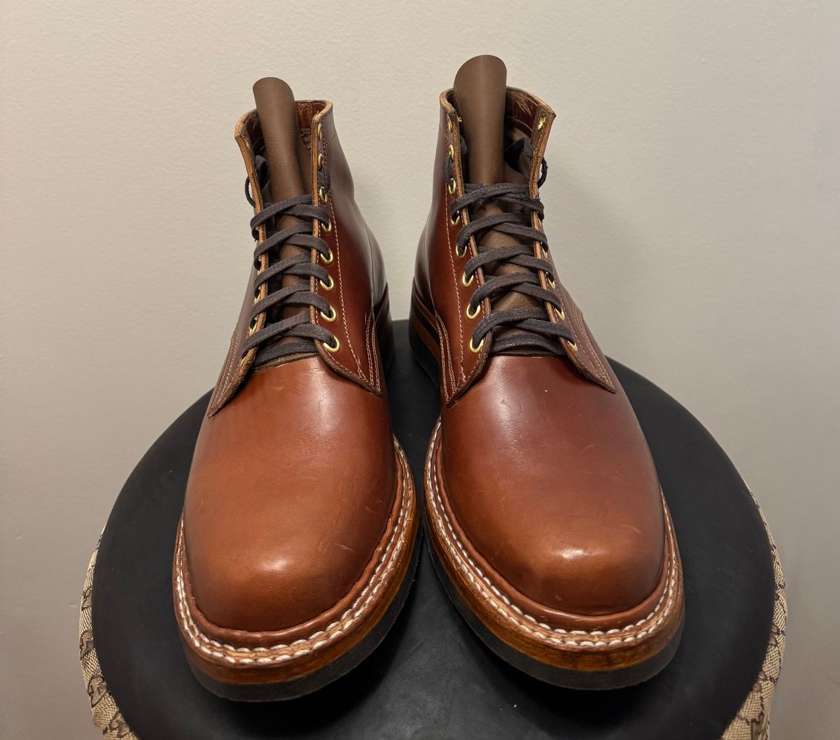 Photo by pillar13 on October 1, 2025 of the Self-Made Derby Boot in Maryam Macchiato TPR Horsebutt.