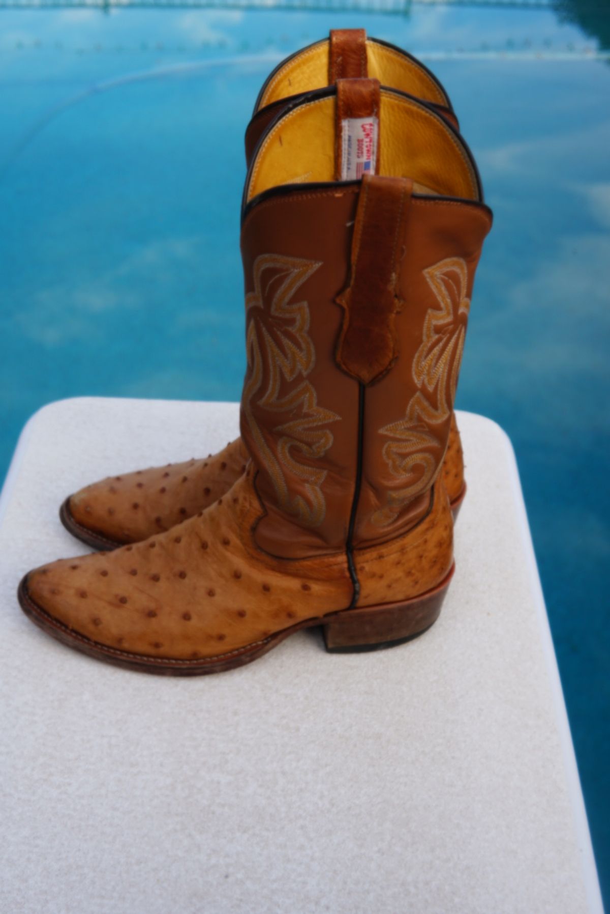 Photo by tekufu on February 5, 2024 of the Cowtown Boots J Toe in Cognac Ostrich .
