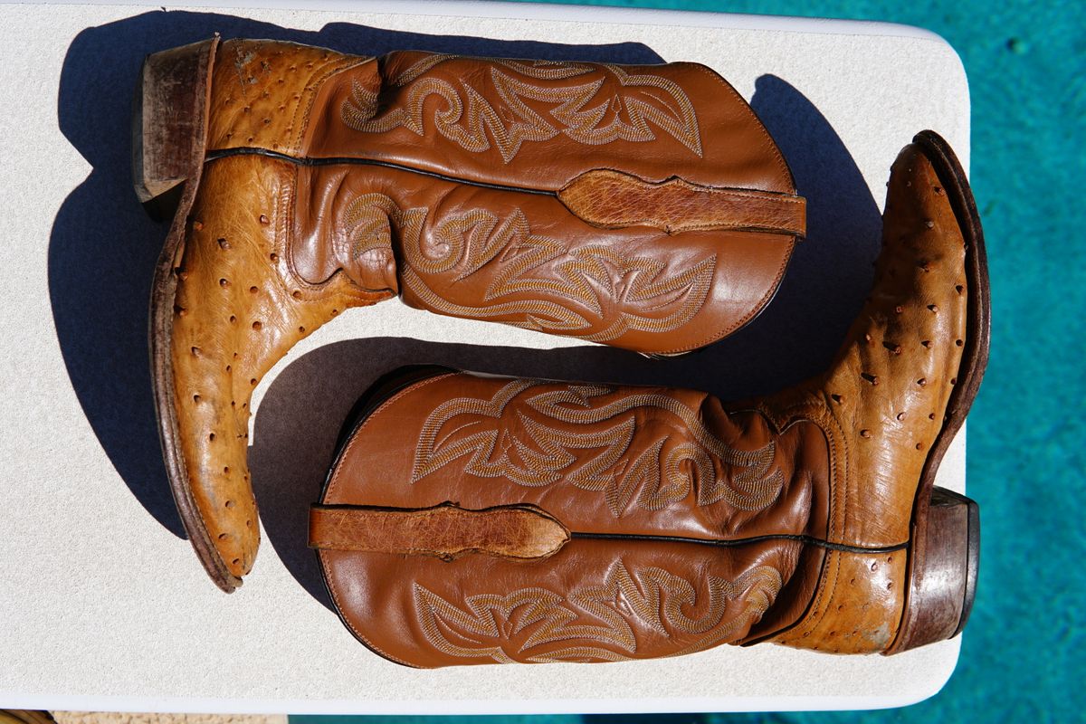 Photo by tekufu on April 3, 2024 of the Cowtown Boots J Toe in Cognac Ostrich .