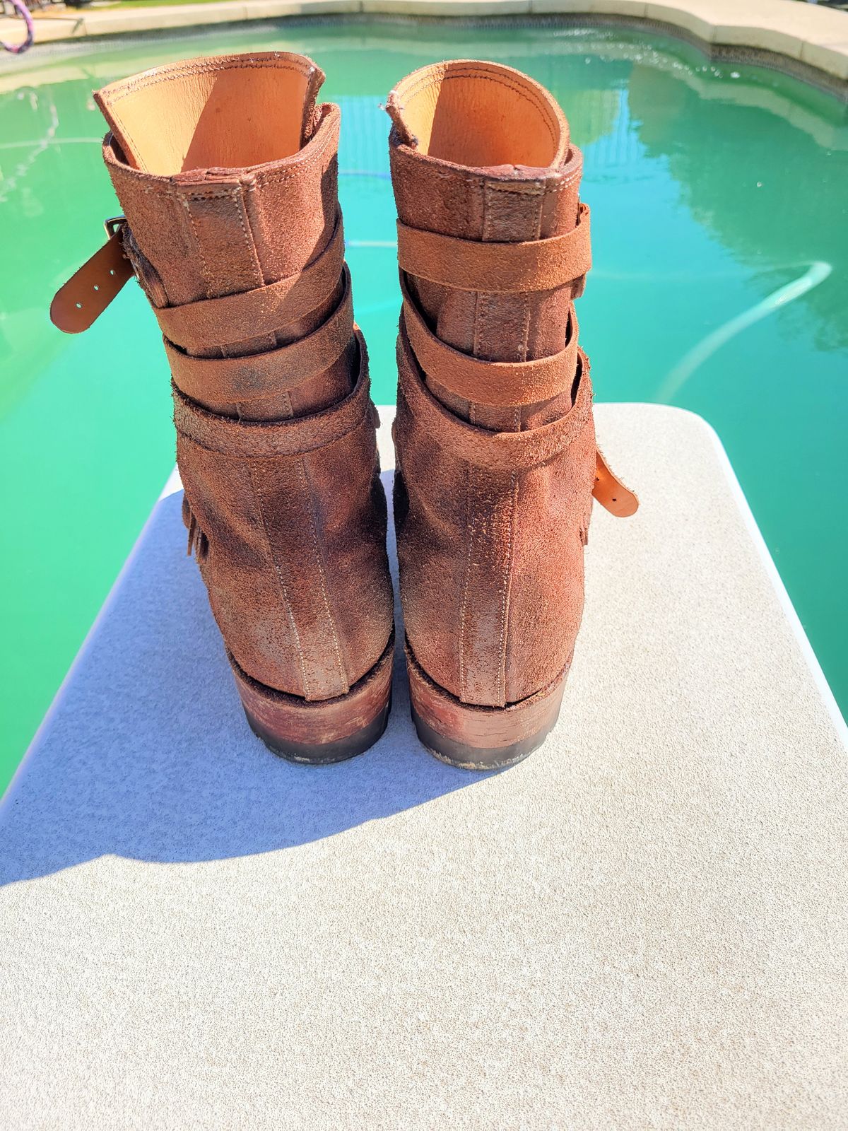 Photo by tekufu on November 6, 2024 of the Thomas Benjamin 008 in Hand-Dyed veg Tan Leather.