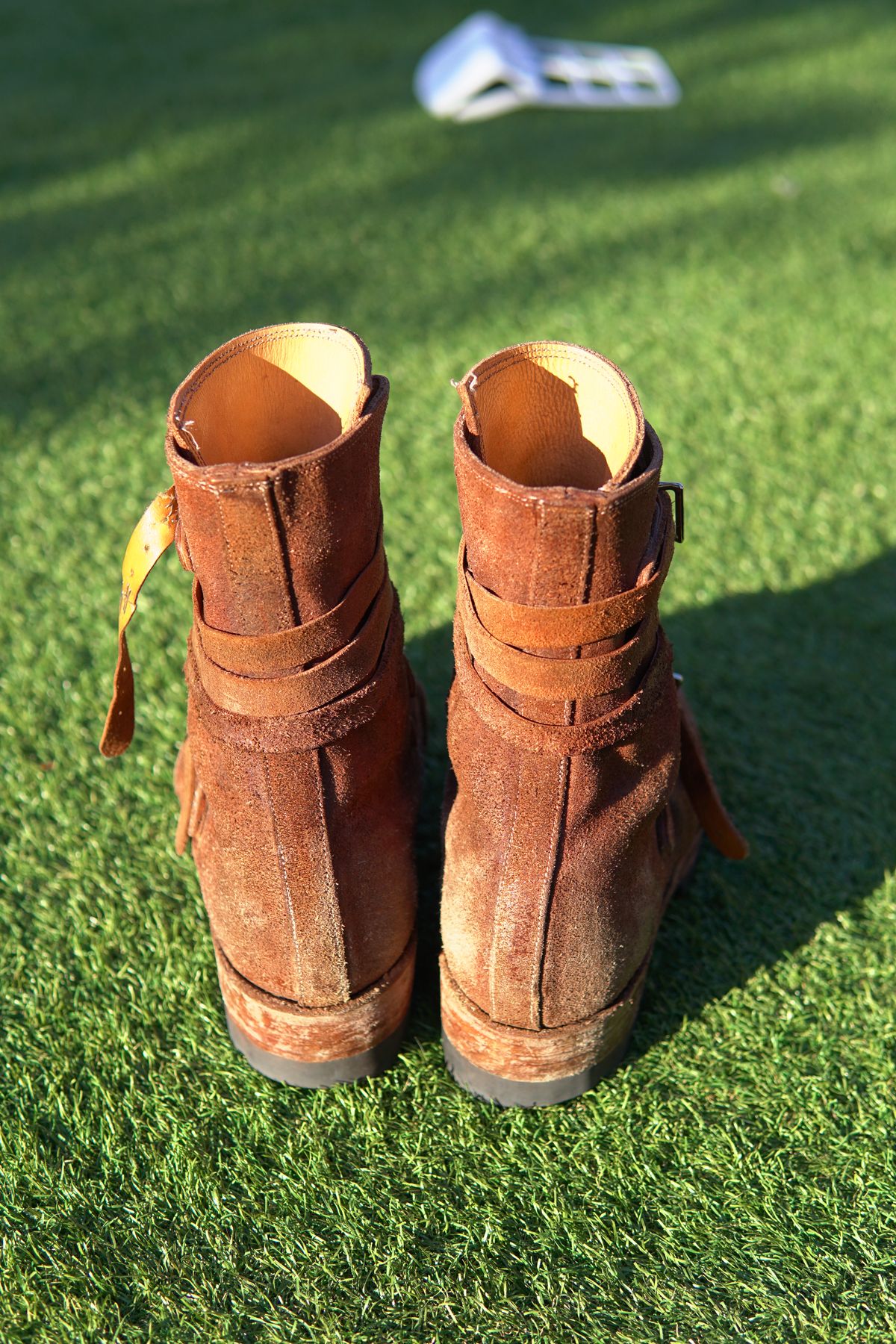 Photo by tekufu on December 4, 2024 of the Thomas Benjamin 008 in Hand-Dyed veg Tan Leather.