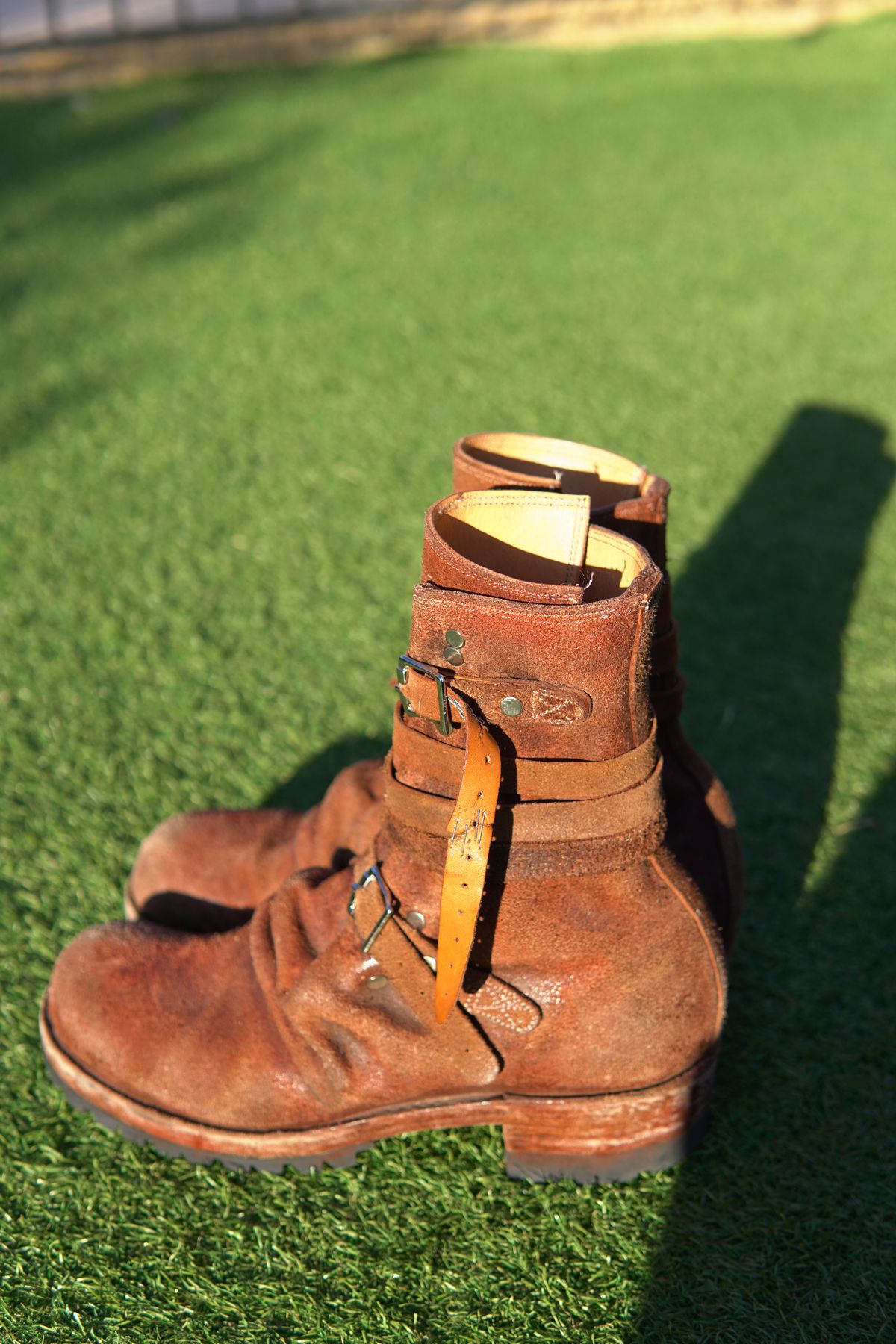 Photo by tekufu on December 4, 2024 of the Thomas Benjamin 008 in Hand-Dyed veg Tan Leather.