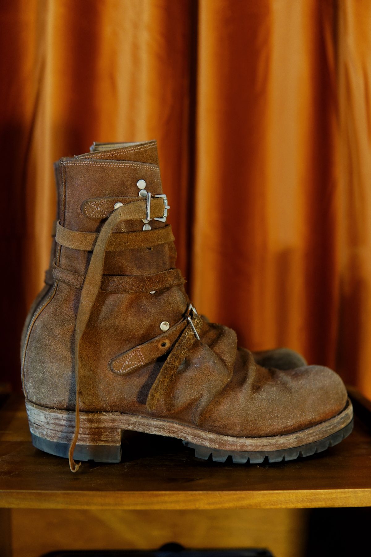 Photo by tekufu on March 6, 2025 of the Thomas Benjamin 008 in Hand-Dyed veg Tan Leather.