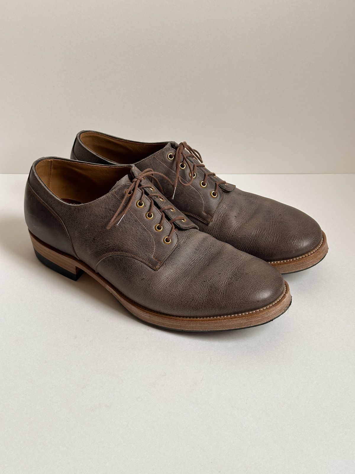 Photo by storybook.oak on November 3, 2025 of the Iron Boots TCO Shoe in C.F. Stead Cloudburst Waxed Kudu.