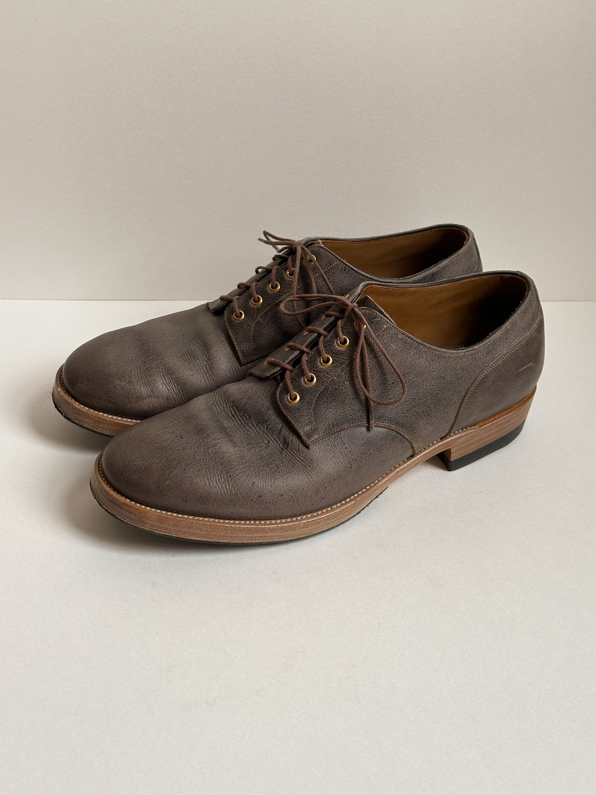 Photo by storybook.oak on November 3, 2025 of the Iron Boots TCO Shoe in C.F. Stead Cloudburst Waxed Kudu.