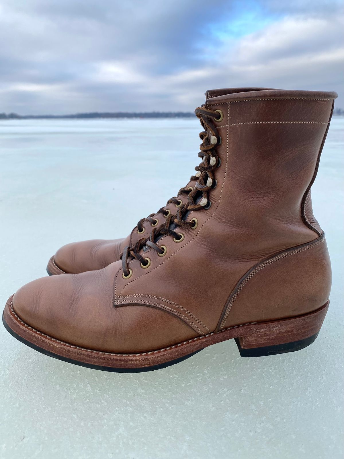 Photo by storybook.oak on January 2, 2023 of the Onderhoud SVC02 Packer Boot in Horween Natural Chromexcel.